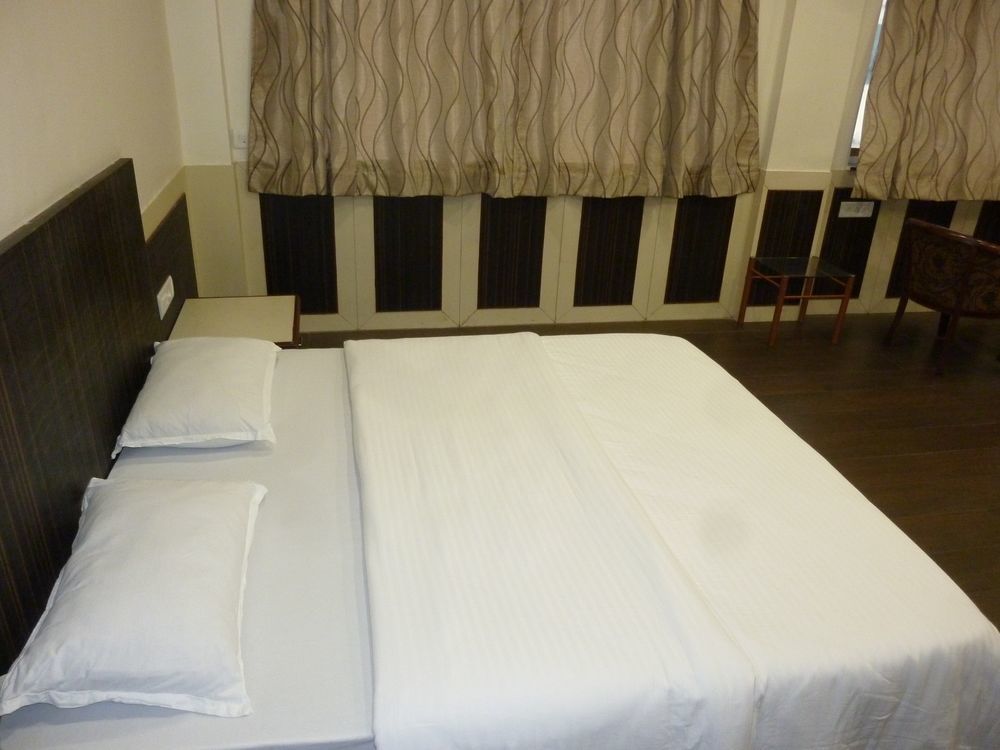 Hotel City Point Dadar Bombay Esterno foto